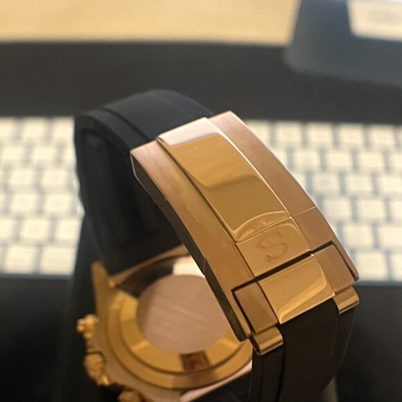 Seiko mod- rosegold Daytona with rubber strap mega-quartz VK63 movement watch - Picture 5 of 5